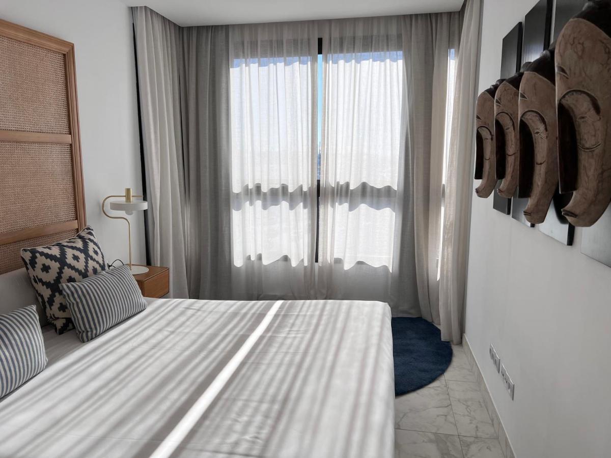 Valencia Luxury - Calma Beach Apartments Exterior photo